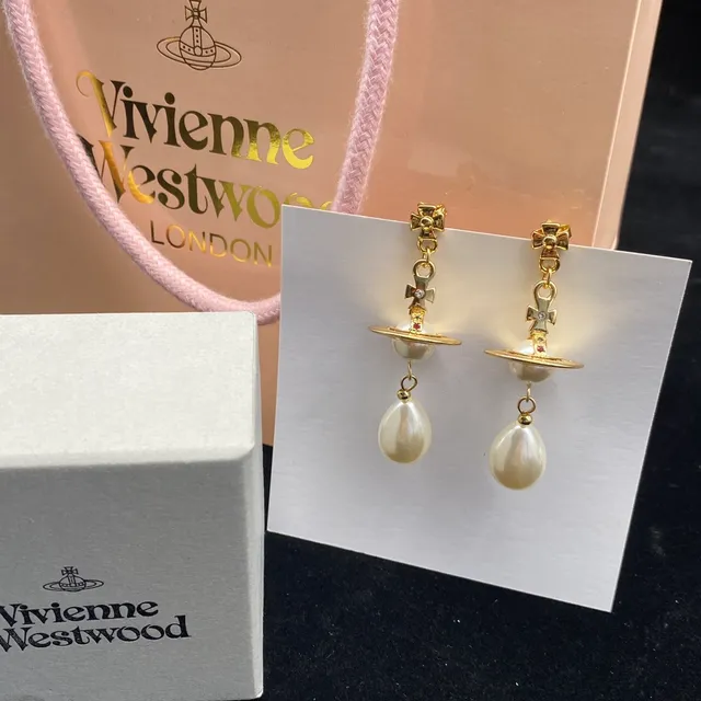 Vivienne Westwood Boucles d'oreilles perles orb pendantes 4