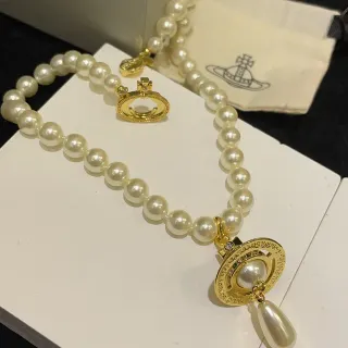 Vivienne Westwood Orb Pearl Necklace Beige Gold Strand Pendant Necklace