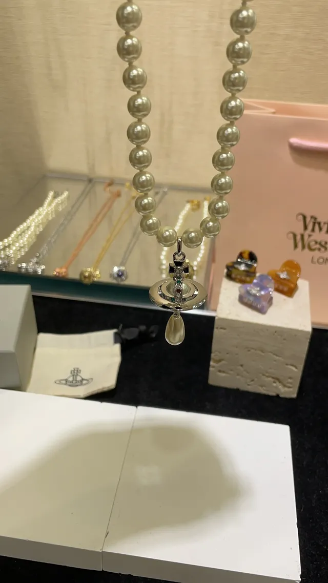 Vivienne Westwood Collier de perles sphériques 6
