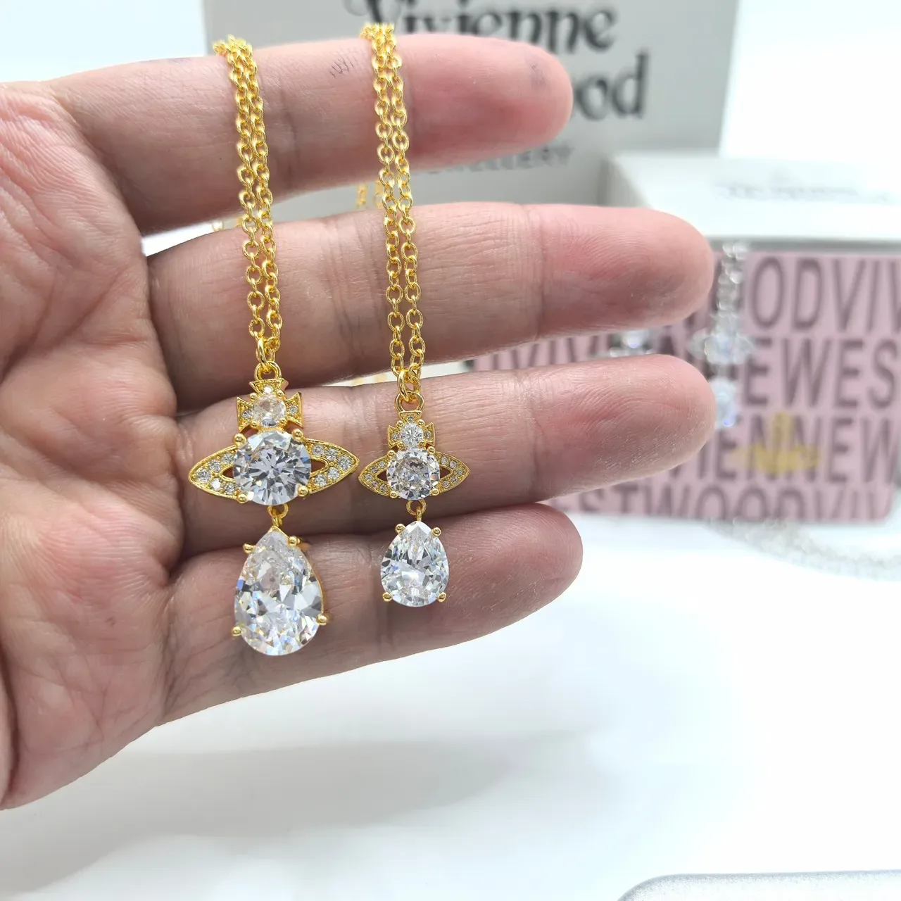 Vivienne Westwood Orb Pendant Necklace Gold Silver Motif Teardrop Crystal Dangle Necklace 3