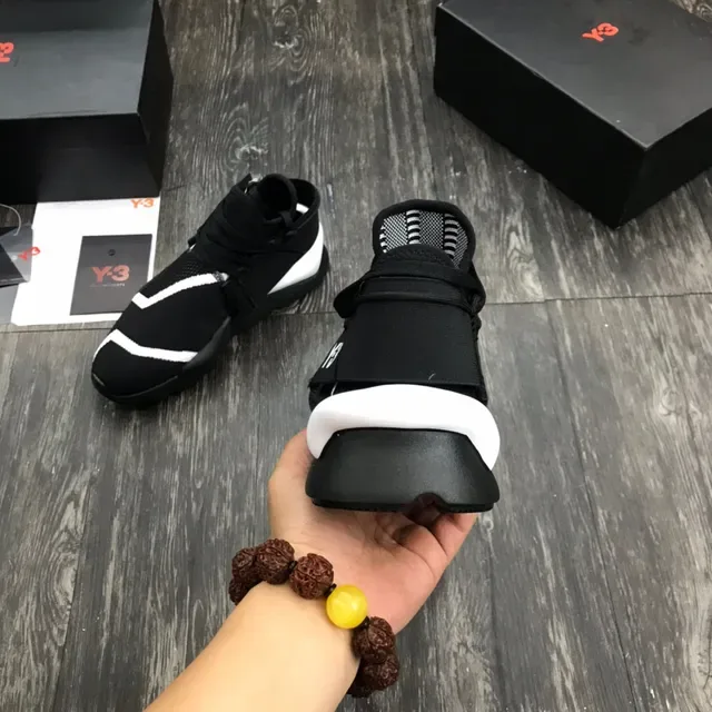 Y-3 Black White Laceless Knit Upper Elastic Strap Closure Lifestyle Sneakers 3