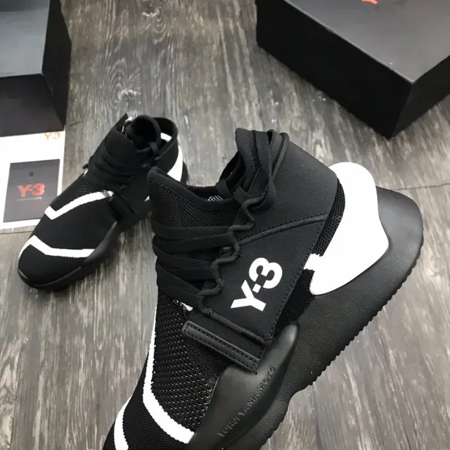 Y-3 Black White Laceless Knit Upper Elastic Strap Closure Lifestyle Sneakers 5