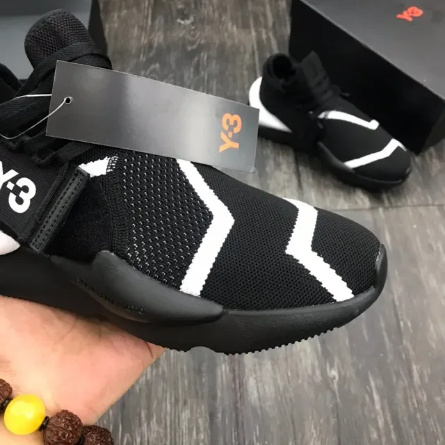 Y-3 Black White Laceless Knit Upper Elastic Strap Closure Lifestyle Sneakers 6