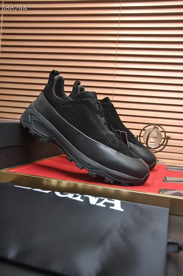 Zegna Chaussures Lifestyle en Daim Noir à enfiler 4