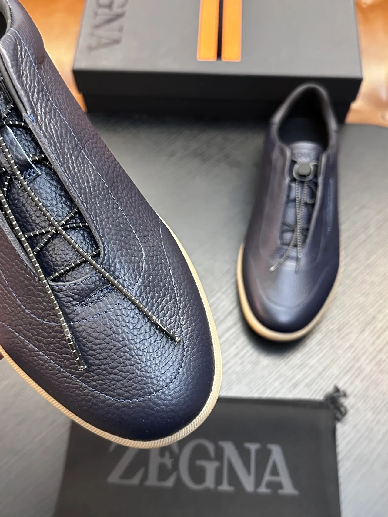 Zegna Loafer Noir Beige Cuir Texturé Fermeture Éclair Latérale Loafer 4