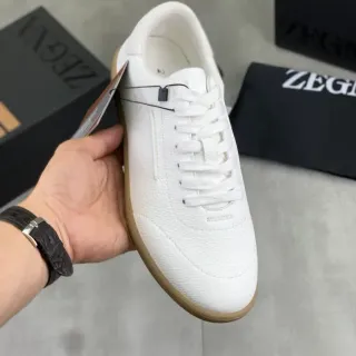 Zegna সাদা দানাযুক্ত চামড়ার জীবনশৈলী স্নিকার