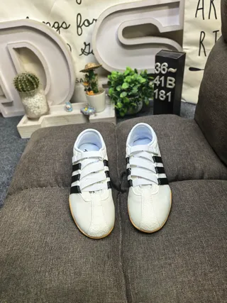 Adidas Beige Black Laceless Velcro Strap Three-Stripe Side Panel Lifestyle Sneakers 10