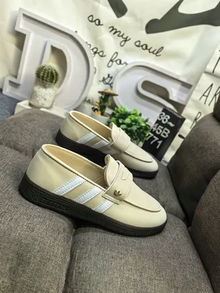 Adidas Beige White Laceless Three-Stripe Side Panel Loafer 9