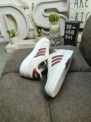 Adidas بيج أبيض أحذية رياضية نمط حياة منخفضة الارتفاع جلد ناعم ونسيج 16