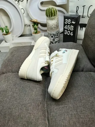 Adidas Beige White Low-Top Velcro Strap Lifestyle Sneakers 6