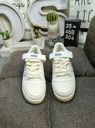 Adidas Beige White Low-Top Velcro Strap Lifestyle Sneakers 10