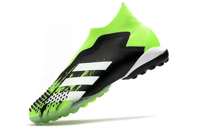 Adidas Chaussures de football synthétiques pour pelouse noire et verte avec col tricoté asymétrique cage 7