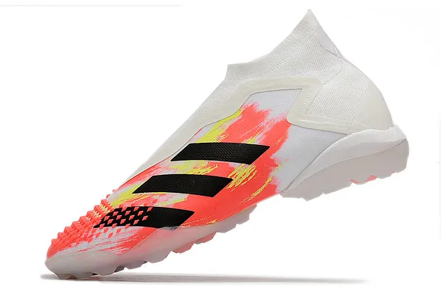 Adidas Chaussures de football synthétiques pour pelouse noire et verte avec col tricoté asymétrique cage 19