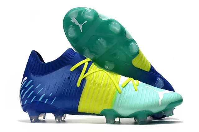 Adidas Chaussures de football noir rose avec overlay de motif de craquelure, accents vert lime néon, surface ferme 7
