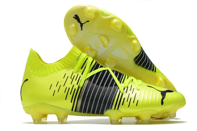 Adidas Chaussures de football noir rose avec overlay de motif de craquelure, accents vert lime néon, surface ferme 8