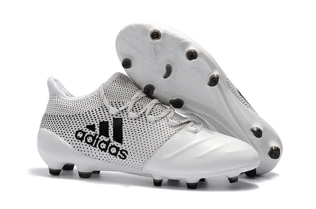 Adidas Noir Rouge Coupe Basse Col de Chaussette Système de Lacets Asymétrique Terrain Ferme Chaussures de Football 4