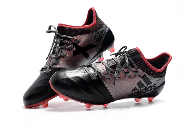 Adidas Noir Rouge Coupe Basse Col de Chaussette Système de Lacets Asymétrique Terrain Ferme Chaussures de Football 16