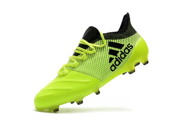 Adidas Noir Rouge Coupe Basse Col de Chaussette Système de Lacets Asymétrique Terrain Ferme Chaussures de Football 24