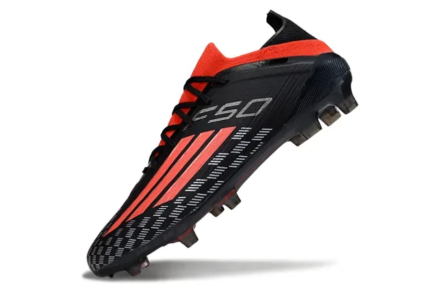 Adidas Preto Vermelho Baixo Corte Upper Sintético Moldados FG Studs Campo Firme Sapatos de Futebol 3