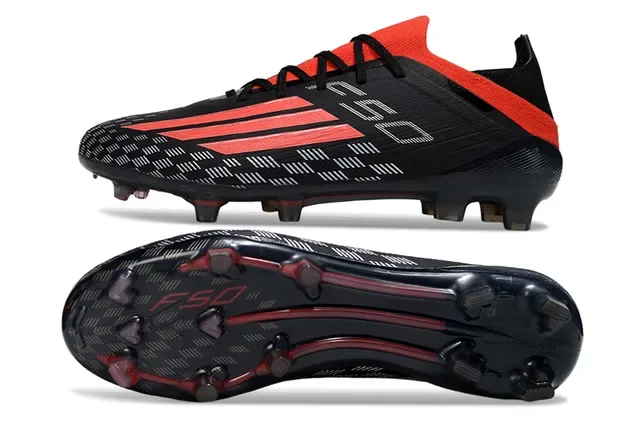 Adidas Preto Vermelho Baixo Corte Upper Sintético Moldados FG Studs Campo Firme Sapatos de Futebol 6