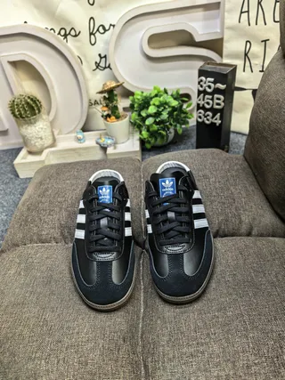Adidas Black White Three-Stripe Side Panel Gum Rubber Cupsole Lifestyle Sneakers 10