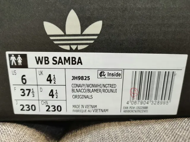 Adidas Blue Beige Crocodile-Embossed Leather Upper Three-Stripe Side Panel Lifestyle Sneakers 2