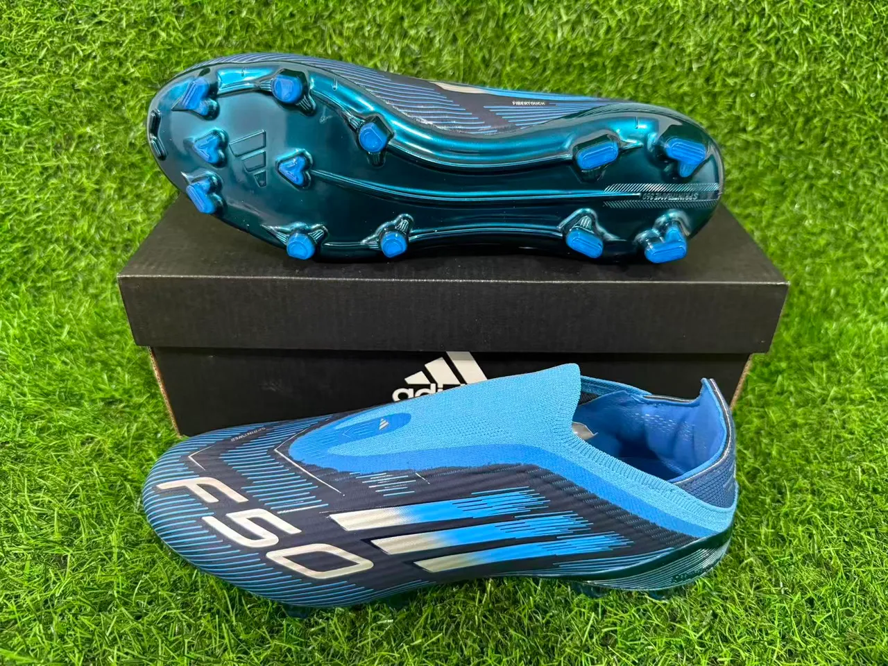 Adidas Blue White Low-Cut Sock-Fit Collar Speed-Line Graphic Overlay Firm-Ground Soccer Shoes 13