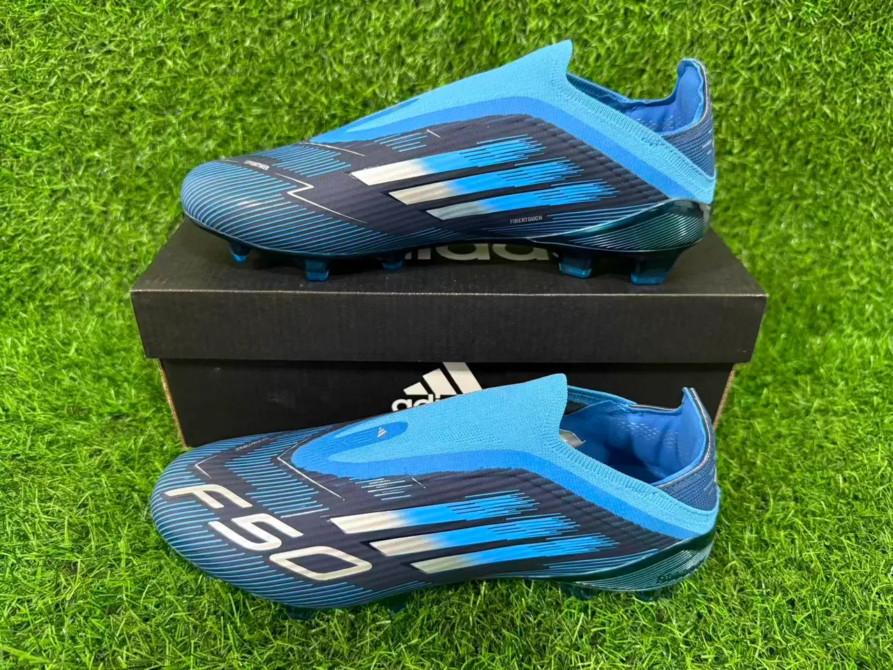 Adidas Blue White Low-Cut Sock-Fit Collar Speed-Line Graphic Overlay Firm-Ground Soccer Shoes 14