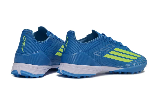 Adidas Chaussures de football turf synthétiques bleu et jaune à tige synthétique texturée et côtelée 5
