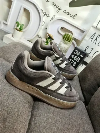 Adidas Brown Beige Suede Upper Three-Stripe Side Panel Lifestyle Sneakers 9