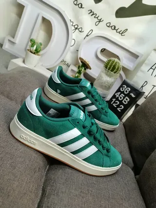Adidas Campus Green and White Lifestyle Sneakers 9