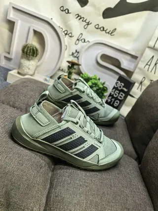 Adidas Climacool Green Black Breathable Mesh Upper Perforated Stripe Overlays Lifestyle Sneakers 9