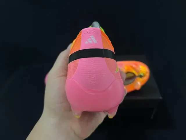 Adidas F50 Dégradé Jaune Néon Rose Orange Chaussures de Football pour terrain ferme 3