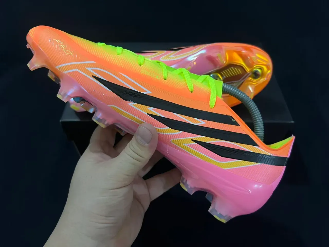 Adidas F50 Dégradé Jaune Néon Rose Orange Chaussures de Football pour terrain ferme 4