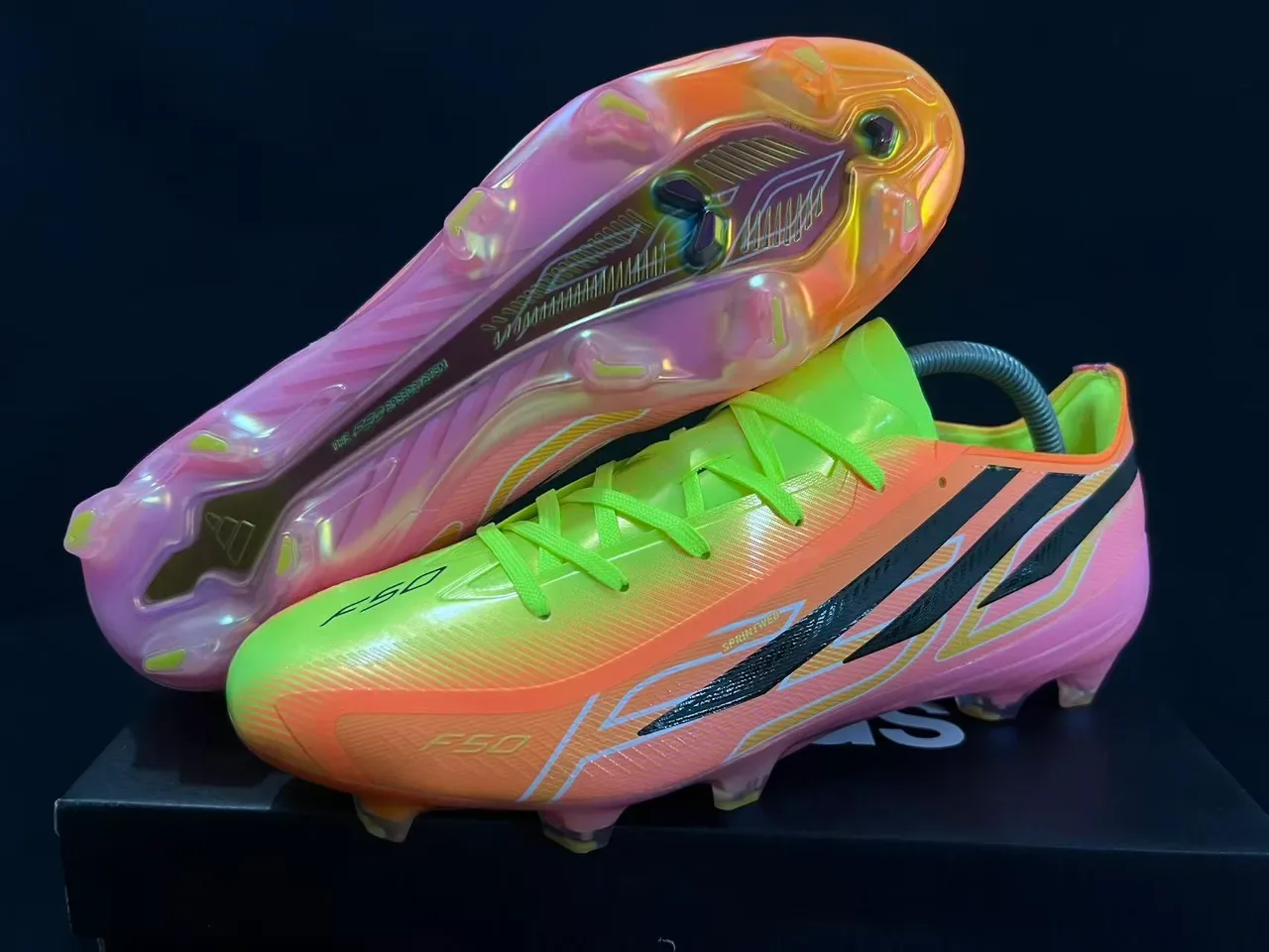 Adidas F50 Dégradé Jaune Néon Rose Orange Chaussures de Football pour terrain ferme 8