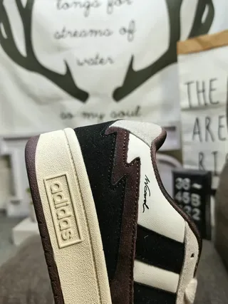 Adidas Forum White Burgundy Low-Top Court Silhouette Three-Stripe Side Panel Lifestyle Sneakers 3