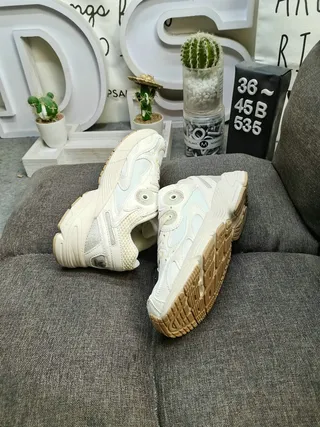 Adidas Gray White Layered Mesh And Synthetic Overlays Circular Heel Logo Chunky Sneakers 6