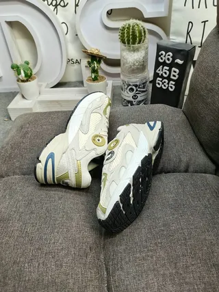 Adidas Gray White Layered Mesh And Synthetic Overlays Circular Heel Logo Chunky Sneakers 16