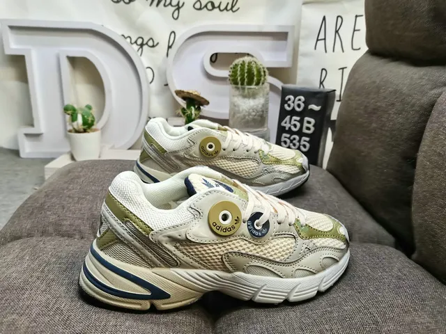 Adidas Gray White Layered Mesh And Synthetic Overlays Circular Heel Logo Chunky Sneakers 21
