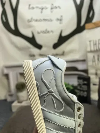 Adidas Tênis Lifestyle Cinza Branco Low-Top Superior Metálico Prateado 3