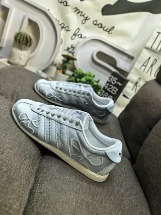 Adidas Tênis Lifestyle Cinza Branco Low-Top Superior Metálico Prateado 7