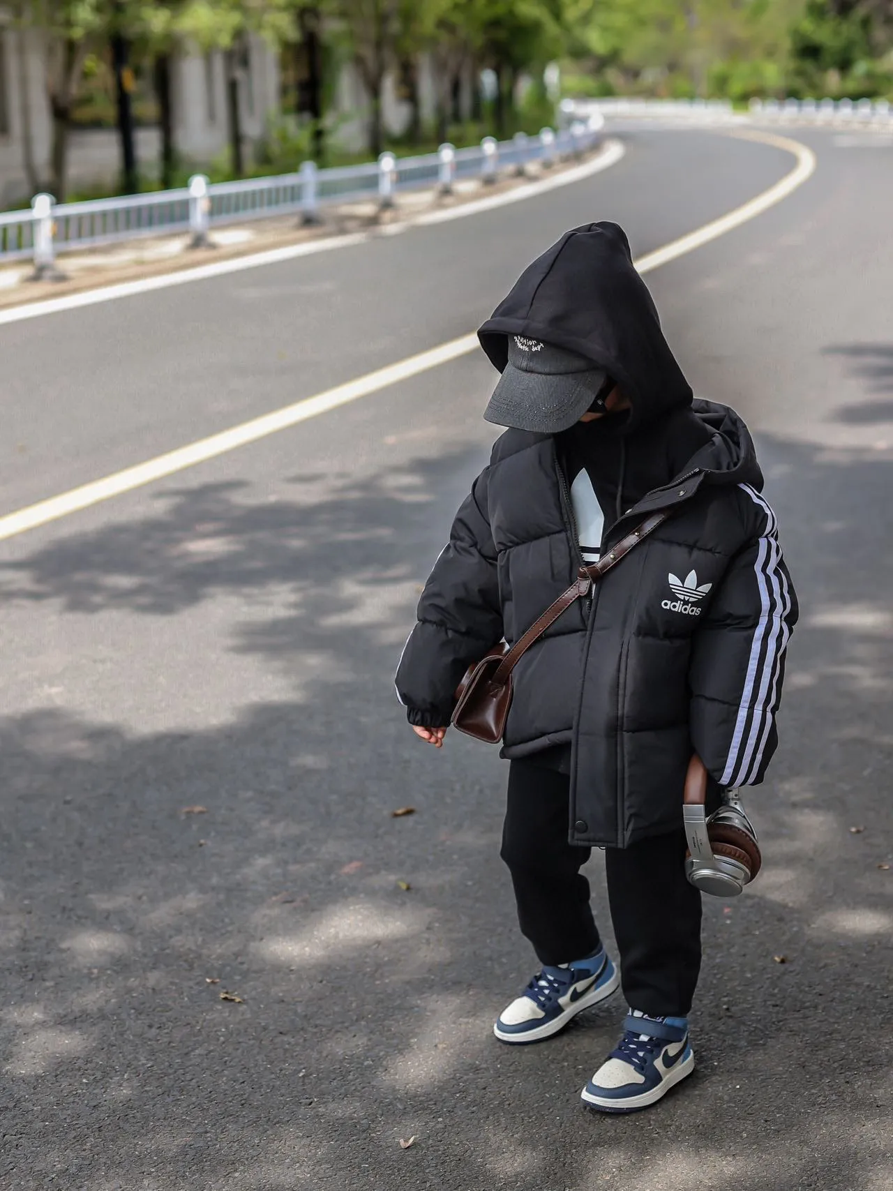 Adidas শিশুদের জন্য কুইল্টেড হুডযুক্ত স্ন্যাপ-ফ্রন্ট ডাউন জ্যাকেট 8