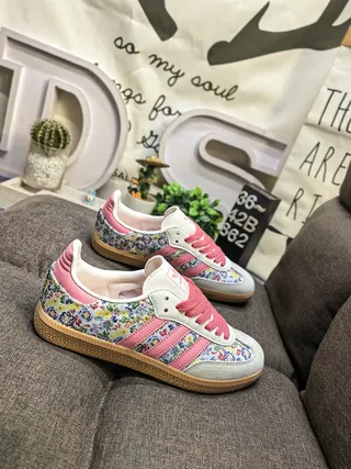 Adidas Multicolor Pink Floral-Print Upper Stripe Overlays Lifestyle Sneakers 9