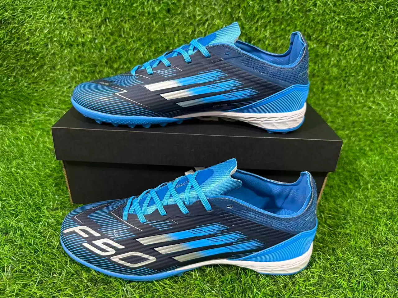 Adidas Bleu Marine Bas Synthétique Haut Graphiques Dynamiques Ligne de Vitesse Herbe Artificielle Chaussures de Football 15