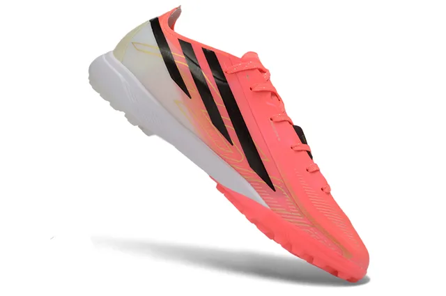 Adidas Chaussures de football Turf avec upper rose noir gradiente néon et trois rayures 2