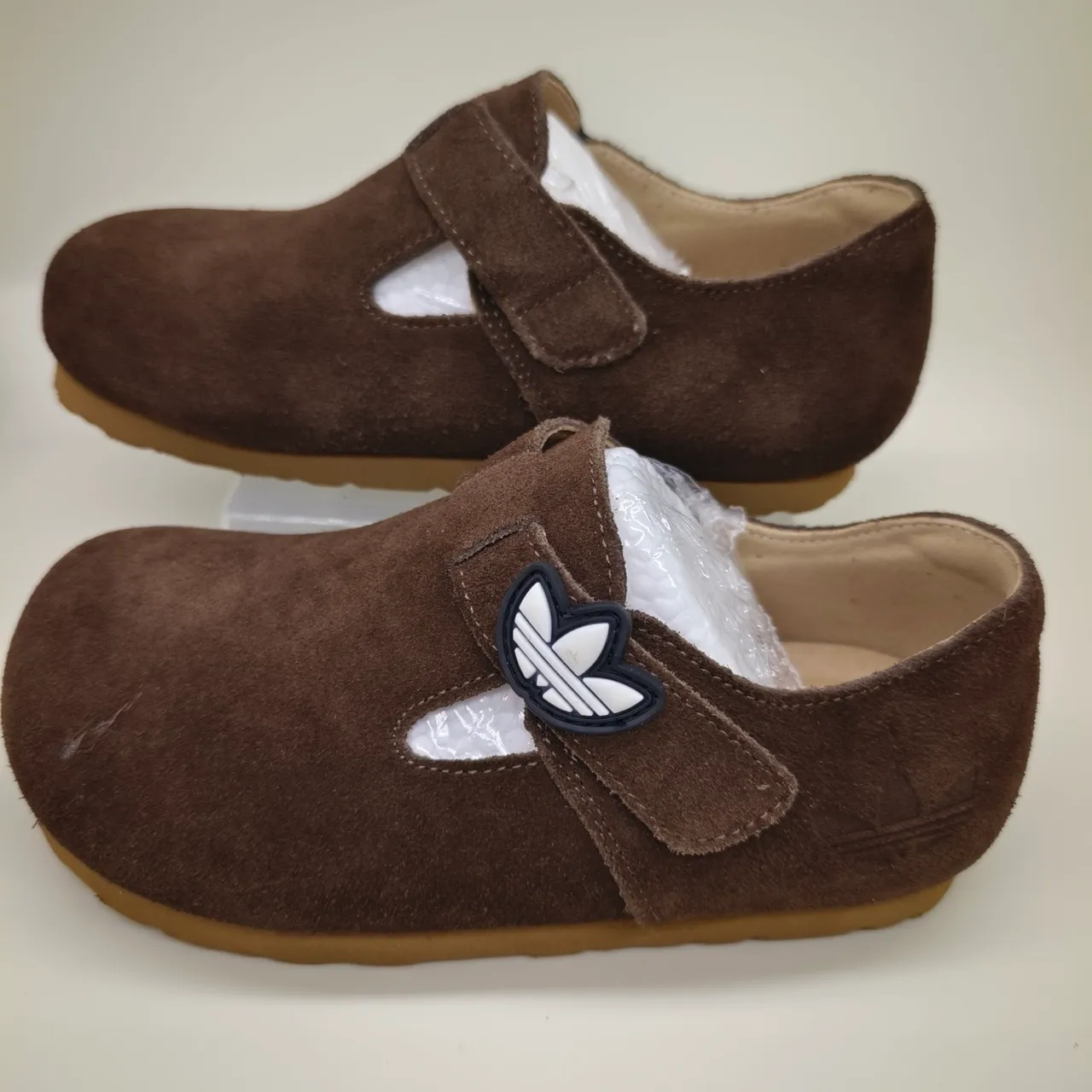 Adidas Chaussures Mary Jane T-Strap en Daim Rose Marron 12