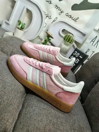 Adidas Tênis Lifestyle com Corduroy Superior de Camurça Rosa e Branco 7