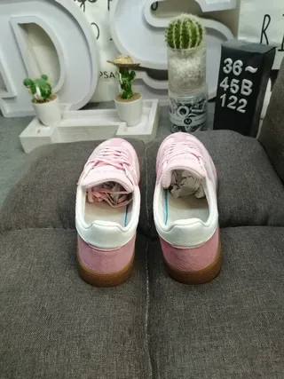 Adidas Tênis Lifestyle com Corduroy Superior de Camurça Rosa e Branco 8