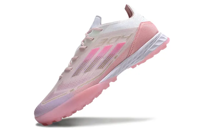 Adidas Chaussures de Football Rose Blanc de Coupe Basse Tige Synthétique Superpositions Texturées Pelouse Artificielle 3