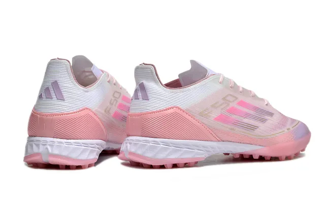Adidas Chaussures de Football Rose Blanc de Coupe Basse Tige Synthétique Superpositions Texturées Pelouse Artificielle 5